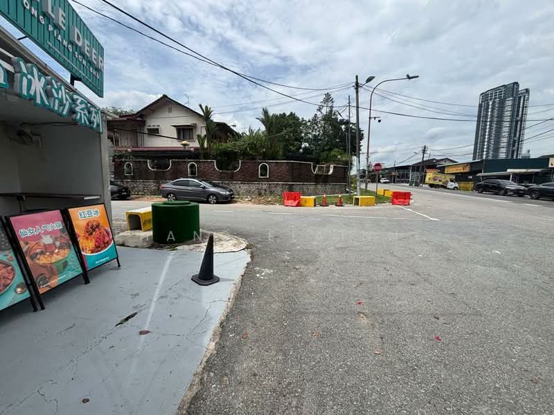 Shop for Rent in Taman Abad (Johor Bahru) - Phang Elainne - Exterior - PropertyGuru.com.my