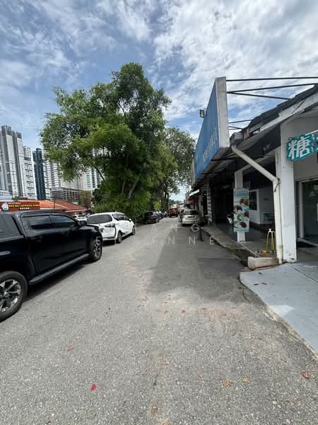 Shop for Rent in Taman Abad (Johor Bahru) - Phang Elainne - Exterior - PropertyGuru.com.my
