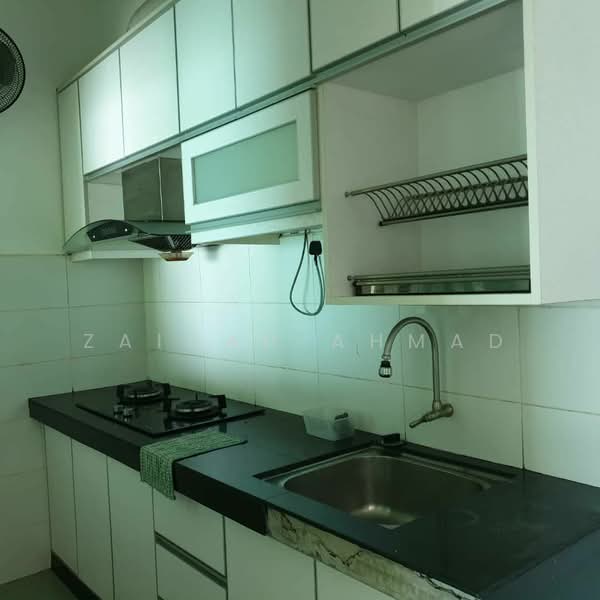 Condominium for Sale at The Zest @ Kinrara 9 - Zaidah Ahmad - Kitchen - PropertyGuru.com.my