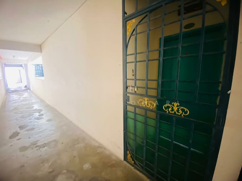 Condominium for Rent at Desaminium Flora - Haziq Bohari - Corridor - PropertyGuru.com.my