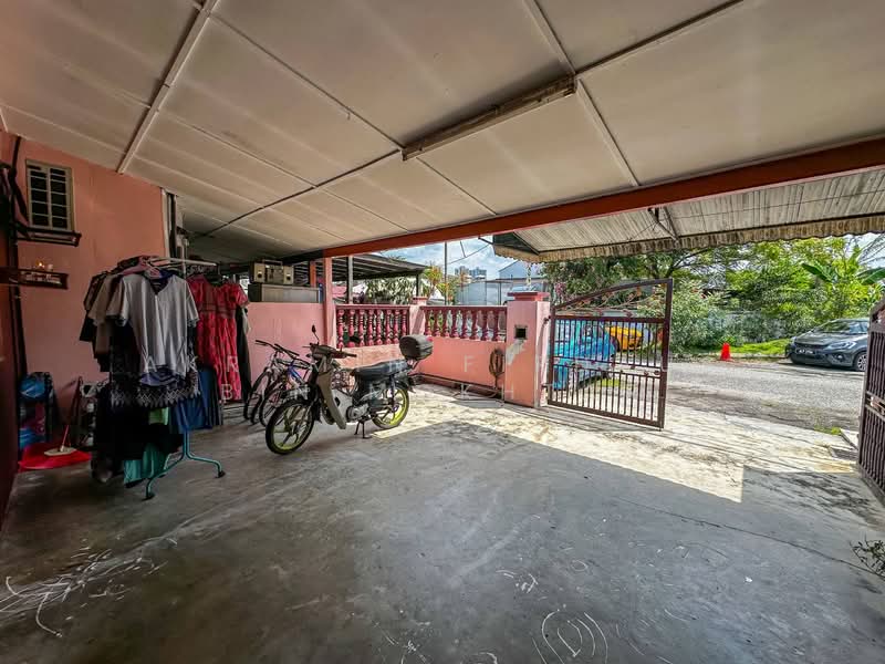 Taman Mawar Taman Kinrara untuk Untuk Dijual - RM 449,000, Mac 2026 - Exterior - PropertyGuru.com.my