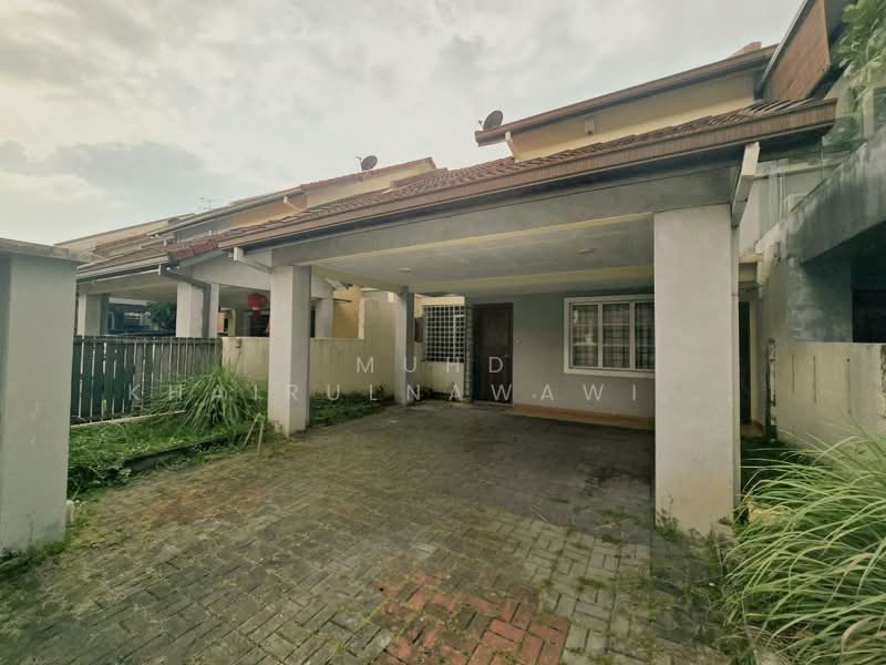 2-storey Terraced House for Sale in Putra Permai (Subang Jaya) - Muhd Khairulnawawi Kamaruddin - Exterior - PropertyGuru.com.my