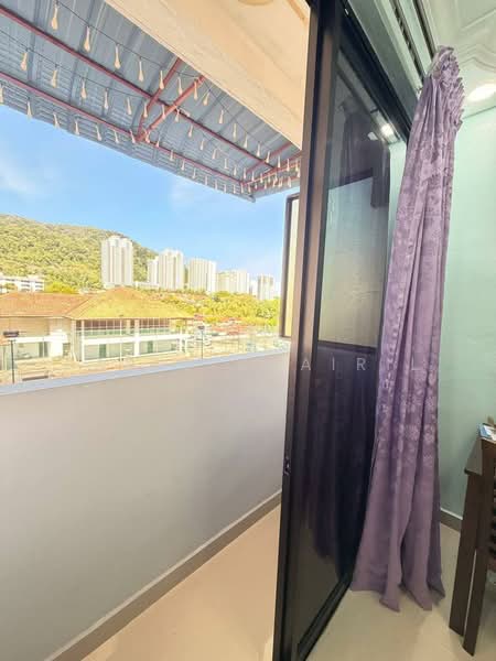 Azuria Condominium untuk Untuk Dijual - RM 295,000, Mac 2026 - Balcony - PropertyGuru.com.my
