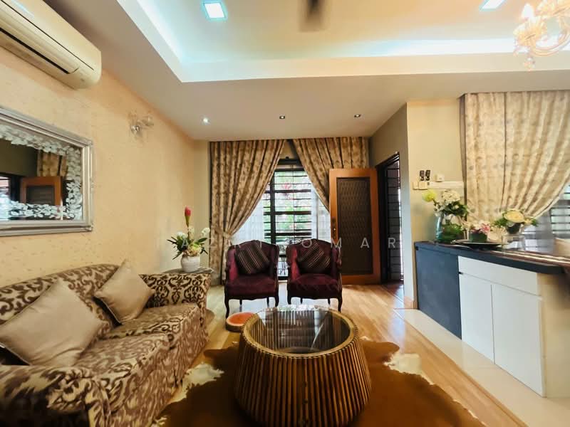 Semi-Detached House for Sale in Shah Alam (Selangor) - Fazri Omar - Living Room - PropertyGuru.com.my