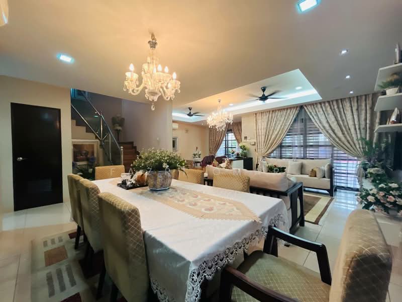 Semi-Detached House for Sale in Shah Alam (Selangor) - Fazri Omar - Dining Room - PropertyGuru.com.my
