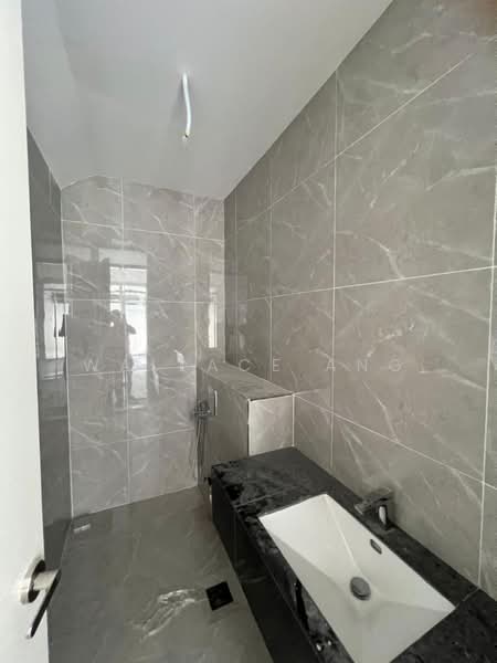 Semi-Detached House for Sale in Taman Ekoflora (Johor Bahru) - Wallace Ang - Bathroom - PropertyGuru.com.my