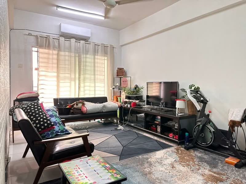 Apartment for Sale at Pangsapuri Damai - Jason Lim - Living Room - PropertyGuru.com.my