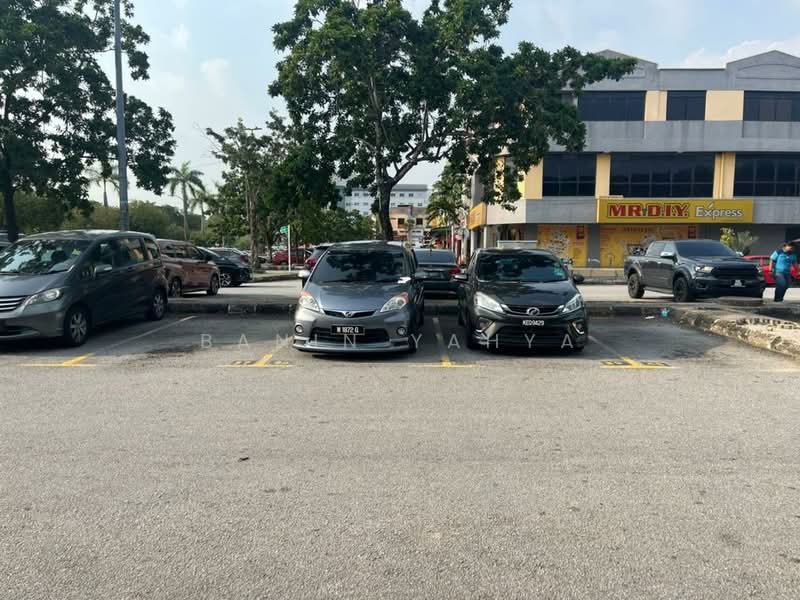 Shop for Rent in Seksyen 20 (Shah Alam) - Banin Yahya - Exterior - PropertyGuru.com.my