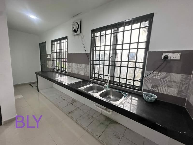 2-storey Terraced House for Sale in Bandar Puteri (Klang) - Eunice Lim - Kitchen - PropertyGuru.com.my