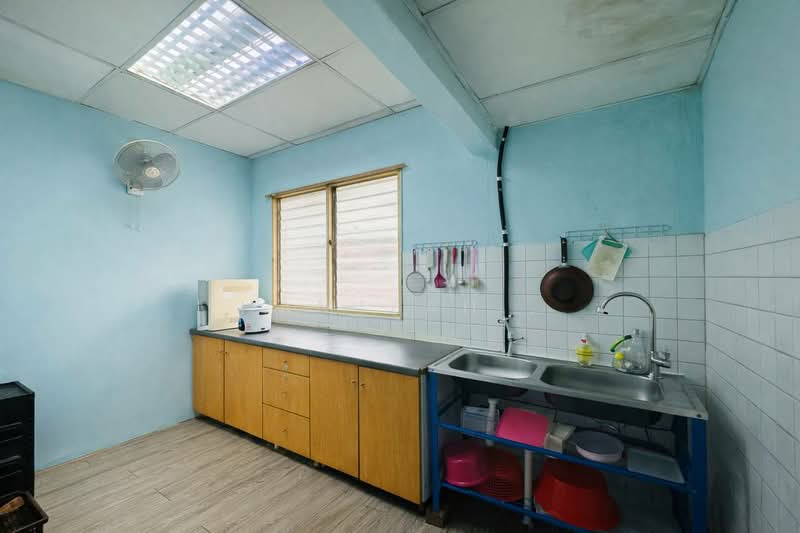Shop / Office for Rent in Taman Tun Dr Ismail (Kuala Lumpur) - Hamizah . - Kitchen - PropertyGuru.com.my