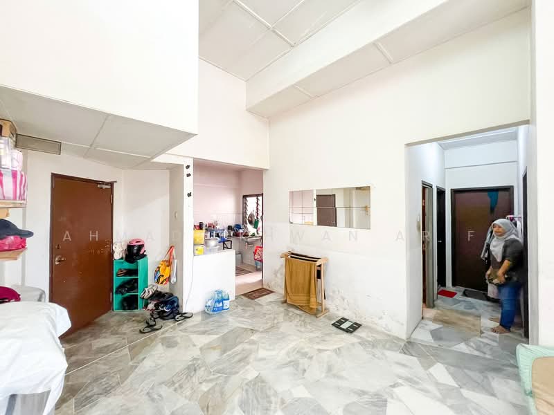 Vista Seri Putra untuk Untuk Dijual - RM 250,000, Mac 2026 - Interior - PropertyGuru.com.my