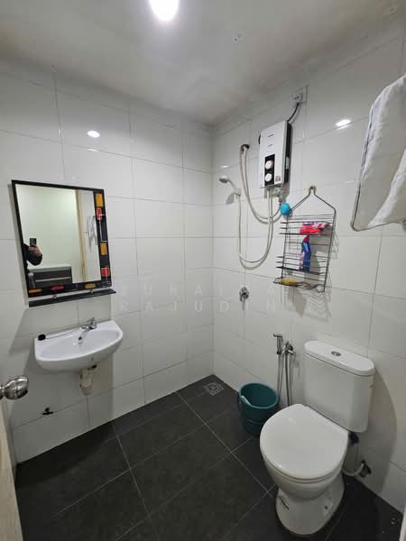 Service Residence for Rent at Vista Alam - Zuraina Rajudin - Bathroom - PropertyGuru.com.my