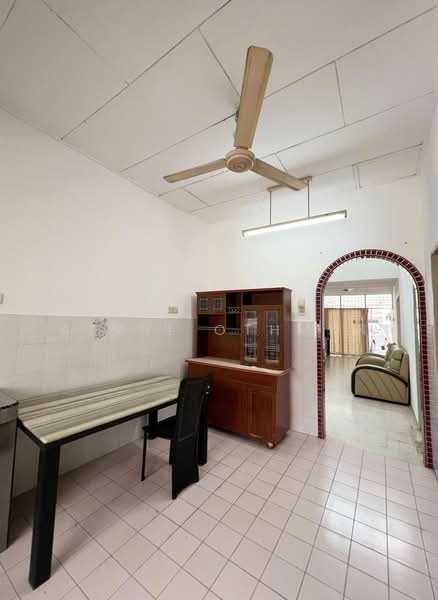 1-storey Terraced House for Sale in Taman Bukit Markisa (Seremban) - Azrul Othman - Interior - PropertyGuru.com.my
