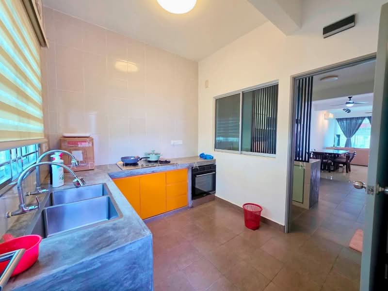 Rimbun Harmoni, Seremban 2 untuk Untuk Disewa - RM 3,000 /bulan, Mac 2026 - Kitchen - PropertyGuru.com.my