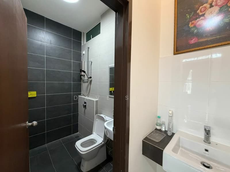 Semi-Detached House for Rent in Johor Bahru (Johor) - Dave Sim - Bathroom - PropertyGuru.com.my