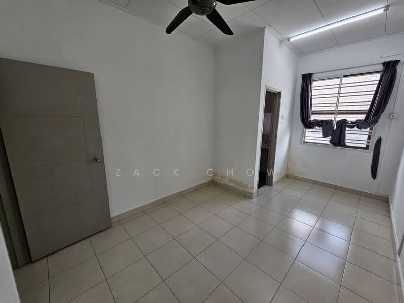 2-storey Terraced House for Sale in Bandar Tiram (Ulu Tiram) - Zack Chow - Interior - PropertyGuru.com.my