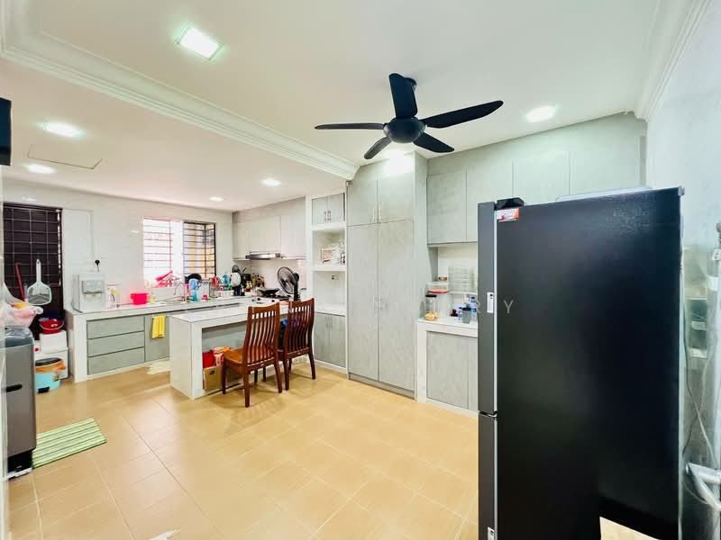 2-storey Terraced House for Sale in Taman Universiti (Bangi) - Eryna Sairy - Kitchen - PropertyGuru.com.my