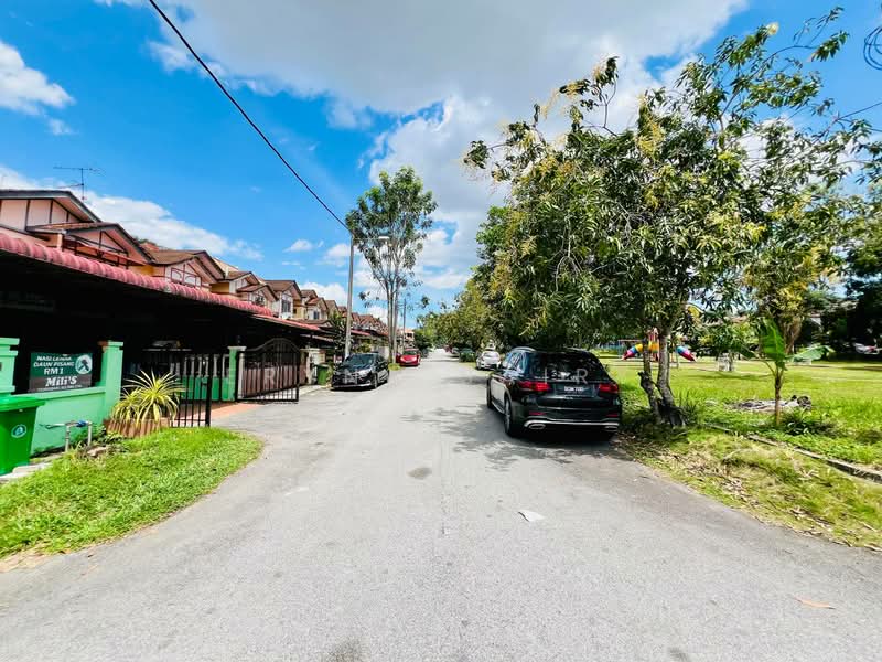 2-storey Terraced House for Sale in Taman Universiti (Bangi) - Eryna Sairy - Exterior - PropertyGuru.com.my