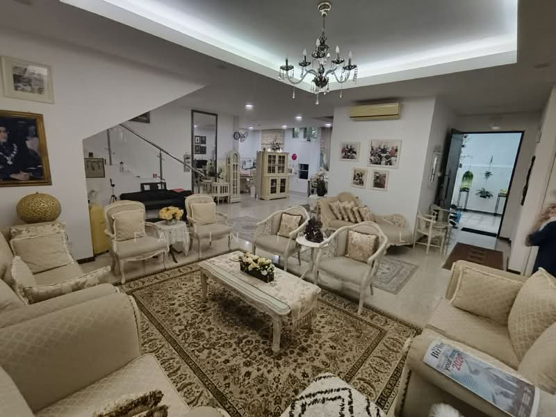 Rumah Berkembar untuk Dijual di Taman Tun Dr Ismail (Kuala Lumpur) - Fatin Ismail - Living Room - PropertyGuru.com.my
