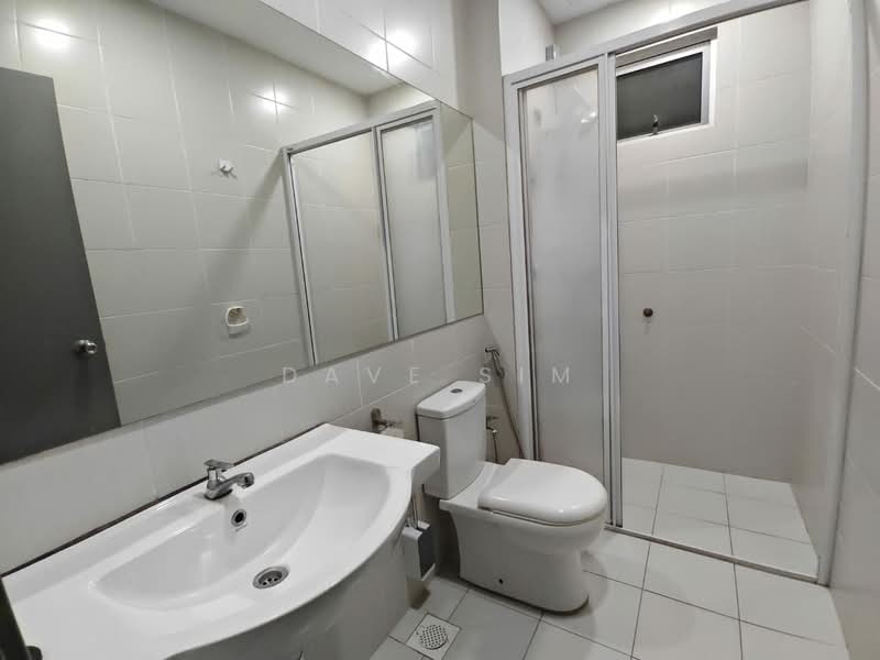 Service Residence for Rent at Meridin Bayvue @ Sierra Perdana - Dave Sim - Bathroom - PropertyGuru.com.my