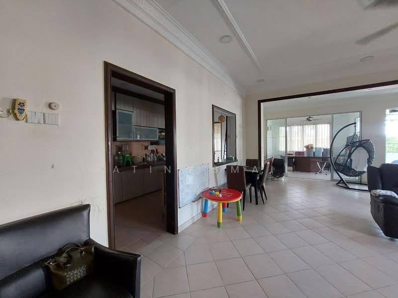 Condominium for Sale at Sri Lojing Condominiums - Fatin Ismail - Kitchen - PropertyGuru.com.my
