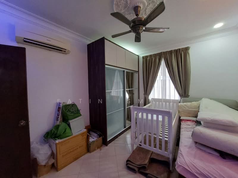 Condominium for Sale at Sri Lojing Condominiums - Fatin Ismail - Bedroom - PropertyGuru.com.my