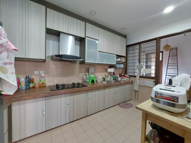 Condominium for Sale at Sri Lojing Condominiums - Fatin Ismail - Kitchen - PropertyGuru.com.my