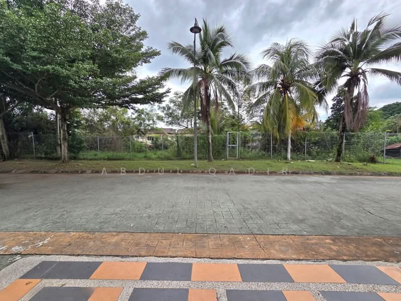 Semi-Detached House for Sale in Taman Lestari Perdana (Seri Kembangan) - Abdul Qadir - PropertyGuru.com.my