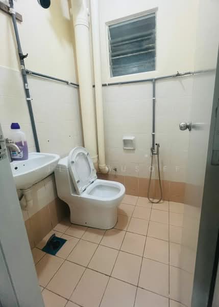 Suria Kinrara untuk Untuk Dijual - RM 218,000, Mac 2026 - Bathroom - PropertyGuru.com.my