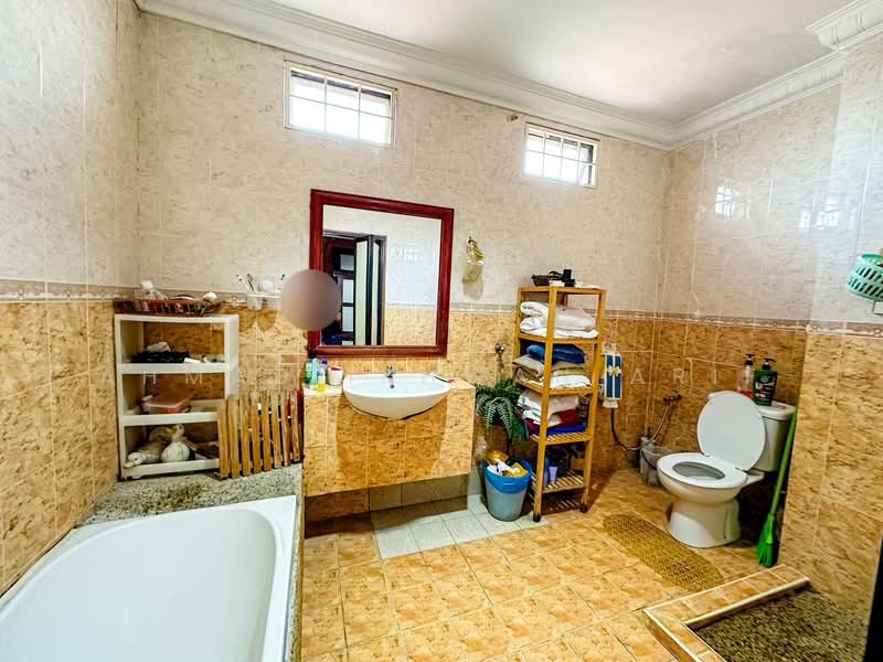 Ukay Perdana untuk Untuk Dijual - RM 1,600,000, Mac 2026 - Bathroom - PropertyGuru.com.my