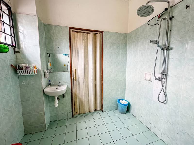 Ukay Perdana untuk Untuk Dijual - RM 1,600,000, Mac 2026 - Bathroom - PropertyGuru.com.my