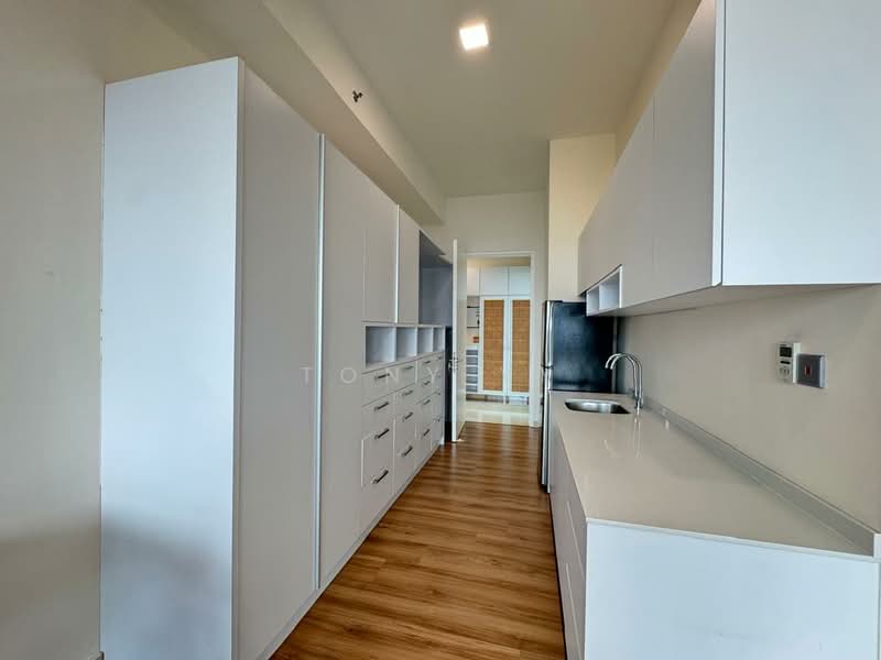 Service Residence for Sale at Senada Residence @ KLGCC Resort - Tony YY - Kitchen - PropertyGuru.com.my