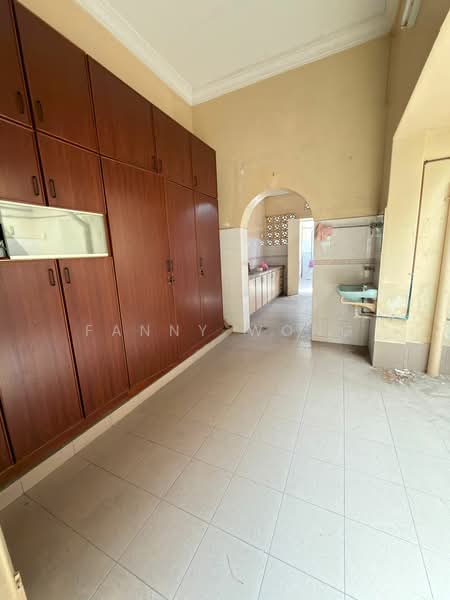 Double storey terrace house pulau tikus untuk Untuk Dijual - RM 1,100,000, Mac 2026 - Kitchen - PropertyGuru.com.my