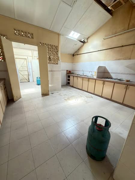 Double storey terrace house pulau tikus untuk Untuk Dijual - RM 1,100,000, Mac 2026 - Kitchen - PropertyGuru.com.my