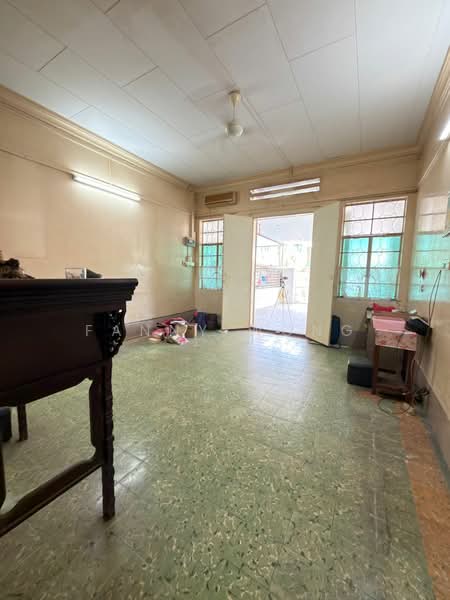 Double storey terrace house pulau tikus untuk Untuk Dijual - RM 1,100,000, Mac 2026 - Living Room - PropertyGuru.com.my