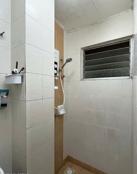 2-storey Terraced House for Sale in Bandar Bukit Raja (Klang) - Zackinn Hoi - Bathroom - PropertyGuru.com.my