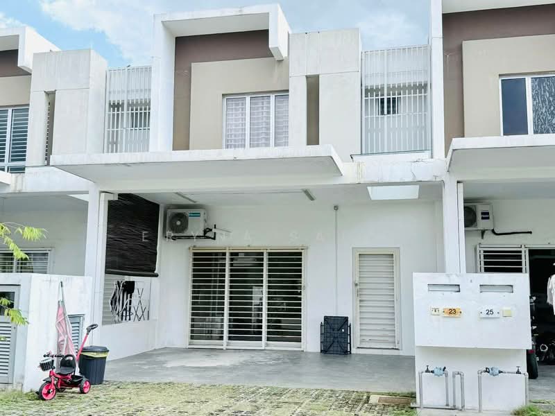 2-storey Terraced House for Rent in Dengkil (Selangor) - Eryna Sairy - PropertyGuru.com.my