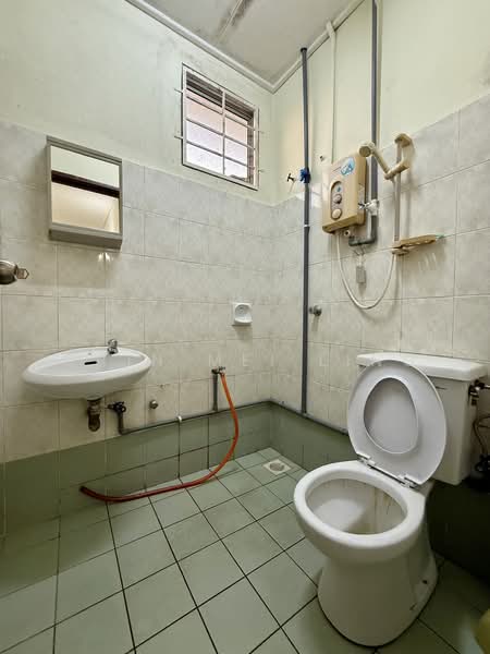 Green Street Homes, Seremban 2 untuk Untuk Disewa - RM 1,600 /bulan, Mac 2026 - Bathroom - PropertyGuru.com.my