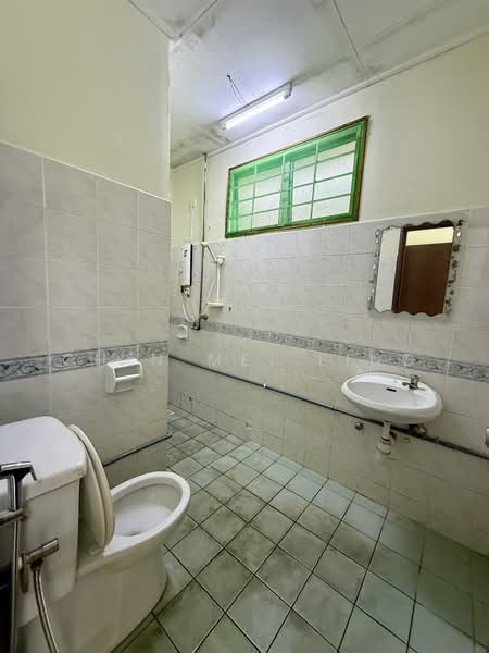 Green Street Homes, Seremban 2 untuk Untuk Disewa - RM 1,600 /bulan, Mac 2026 - Bathroom - PropertyGuru.com.my
