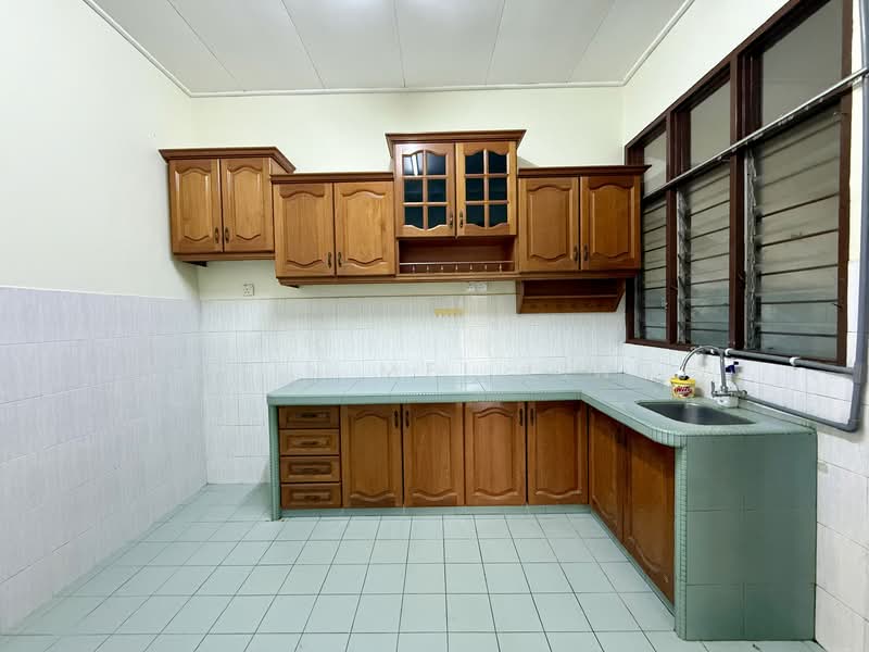 Green Street Homes, Seremban 2 untuk Untuk Disewa - RM 1,600 /bulan, Mac 2026 - Kitchen - PropertyGuru.com.my