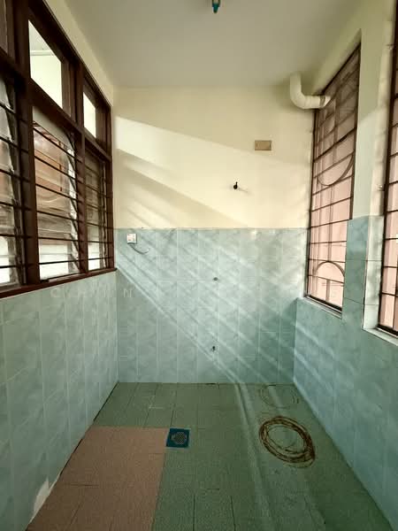 Green Street Homes, Seremban 2 untuk Untuk Disewa - RM 1,600 /bulan, Mac 2026 - Wet kitchen - PropertyGuru.com.my