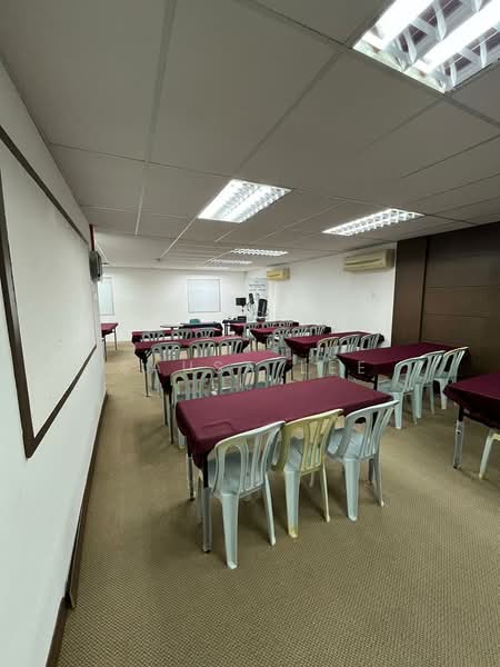 Shop for Rent in Taman Molek (Johor Bahru) - Sausa Lee - Study - PropertyGuru.com.my