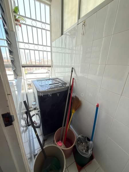 Condominium for Rent at Leader Garden - Fanny Wong - Balcony - PropertyGuru.com.my