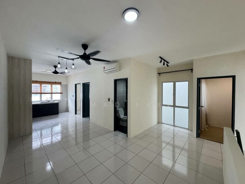 Townhouse for Rent in Cyberjaya (Selangor) - Ahmad Faiz - Kitchen - PropertyGuru.com.my
