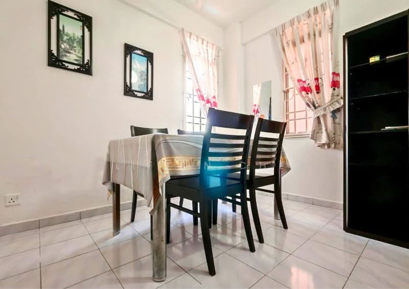 Condominium for Rent at Azuria Condominium - Clifton Chee - Dining Room - PropertyGuru.com.my