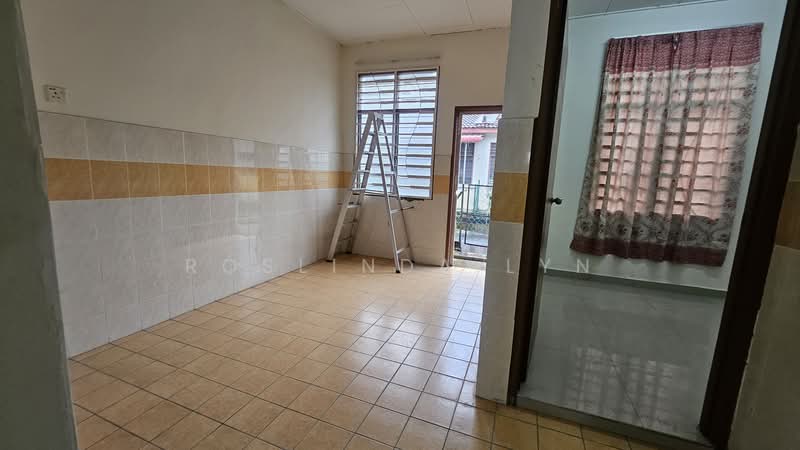 Terraced House for Sale in Port Dickson (Negeri Sembilan) - Roslinda Lyn - Interior - PropertyGuru.com.my