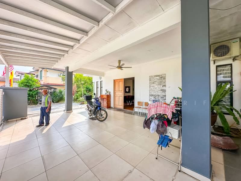 Semi-Detached House for Sale in Bandar Tasik Kesuma (Beranang) - Ahmad Ikhwan Arif - Exterior - PropertyGuru.com.my