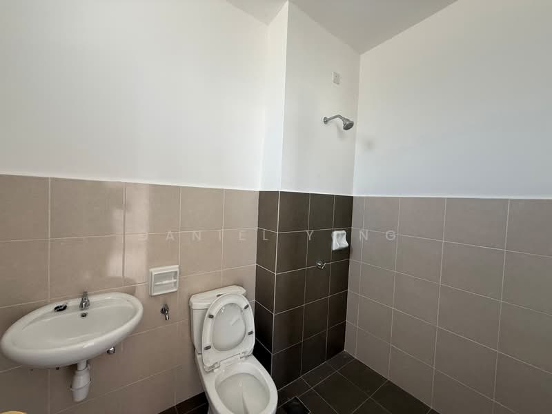 2-storey Terraced House for Sale in Taman Bestari Perdana (Pasir Gudang) - Daniel Yong - Bathroom - PropertyGuru.com.my