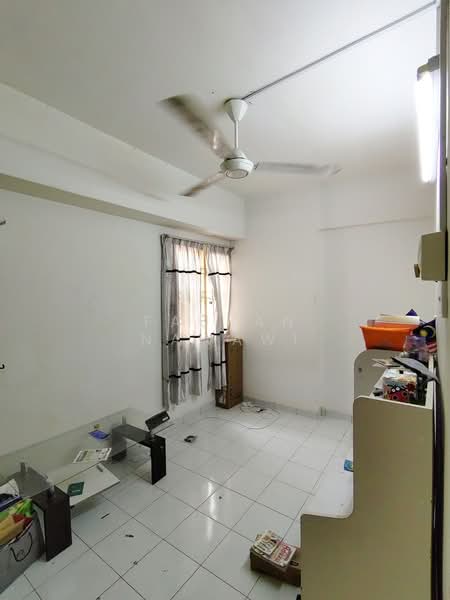 Apartment for Sale at Sri Dahlia - Fauran Nawawi - Living Room - PropertyGuru.com.my