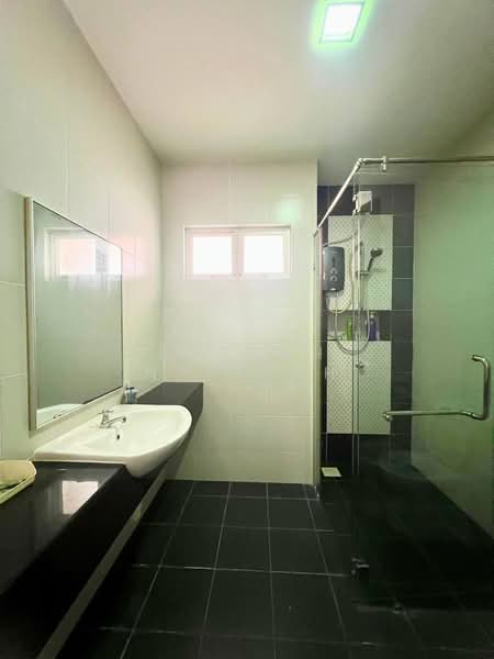 2-storey Terraced House for Sale in Taman Nusa Idaman (Iskandar Puteri (Nusajaya)) - Saedah Napisah - Bathroom - PropertyGuru.com.my